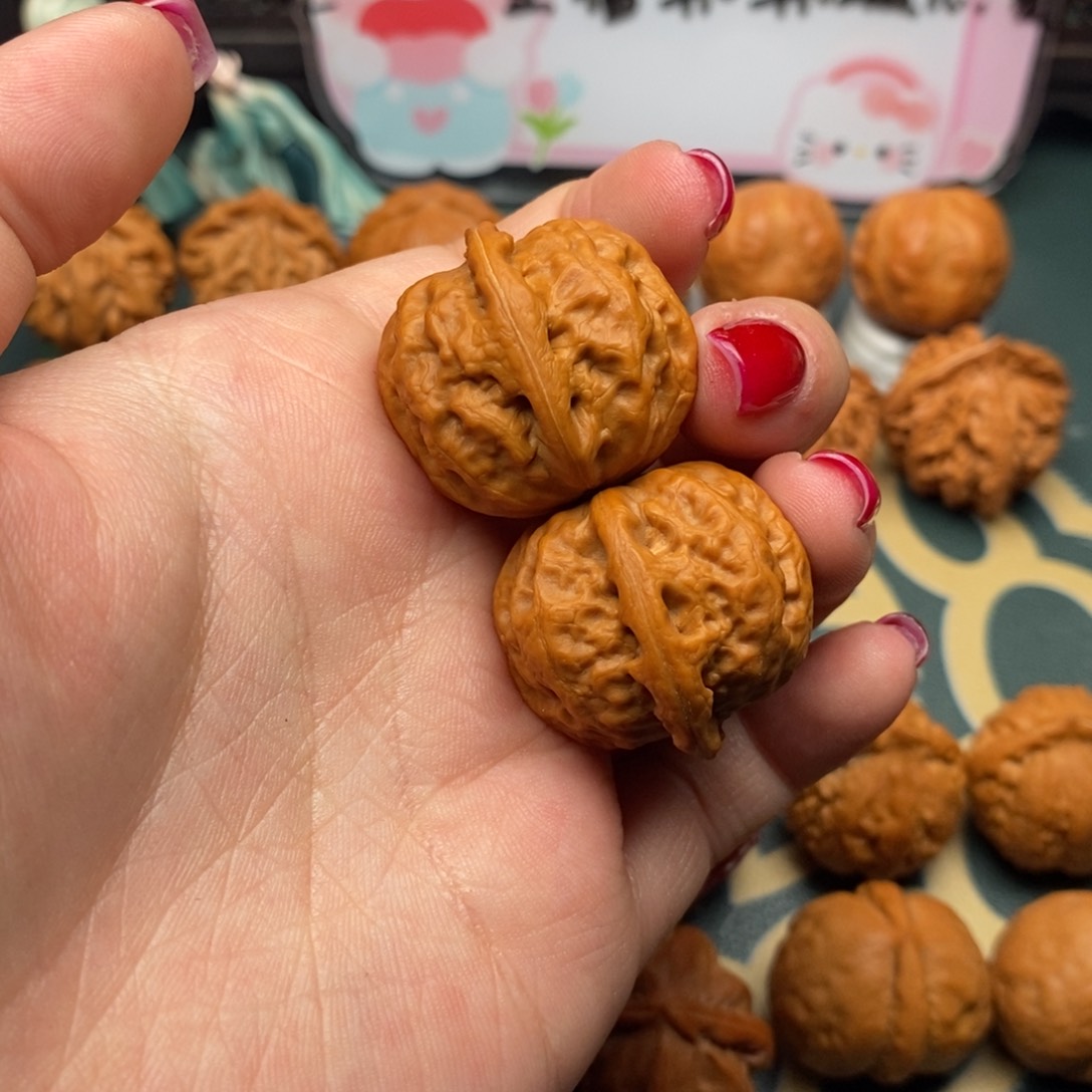 文玩核桃把件玉石方尊