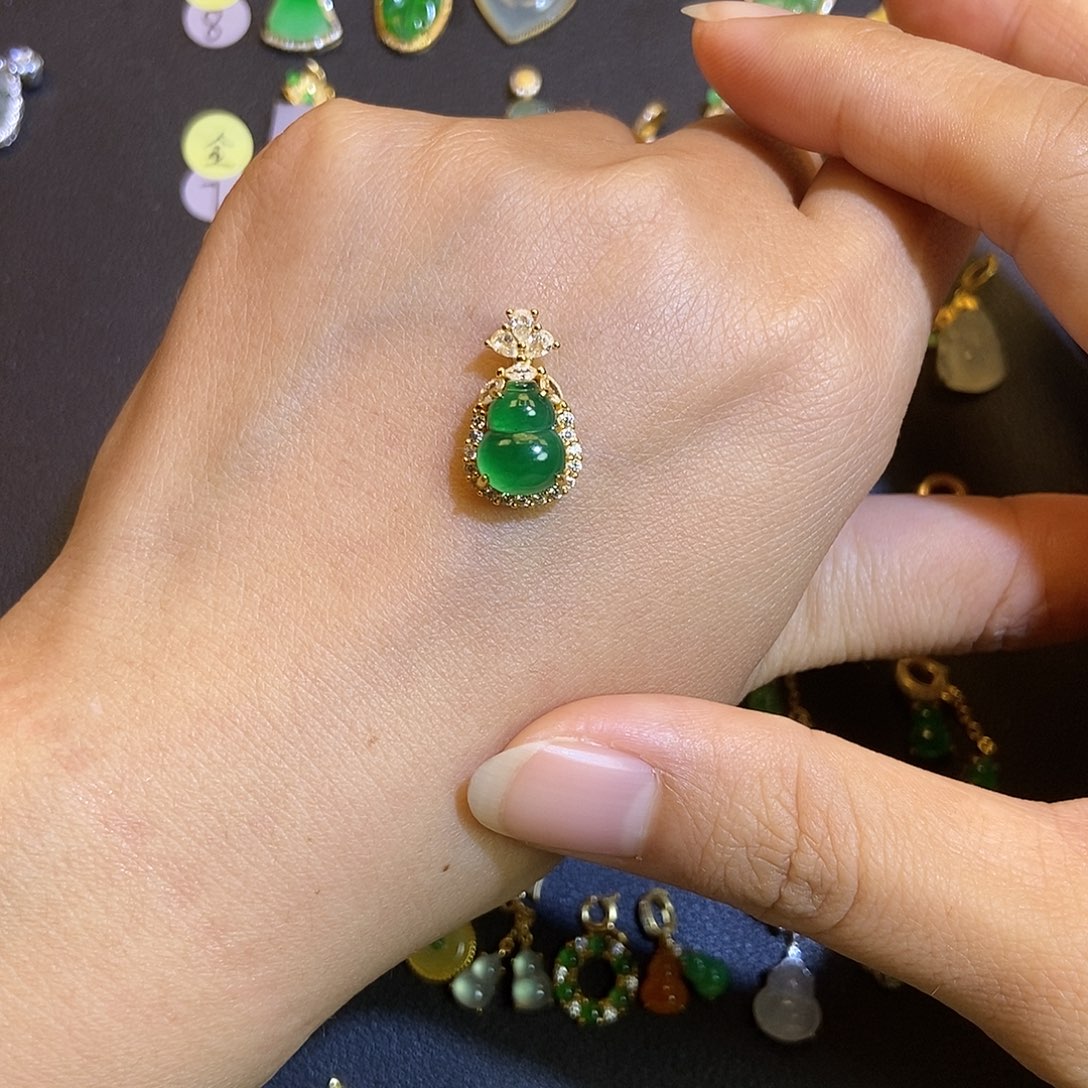 蝶***翡翠银S925镶嵌吊坠(不含链)