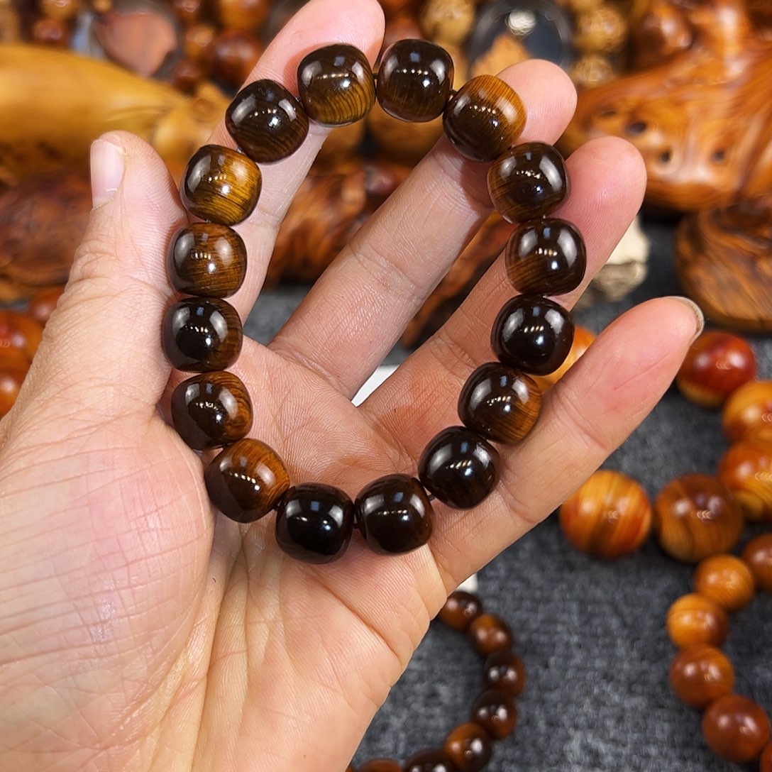 柏木崖柏绿色五灵脂手串