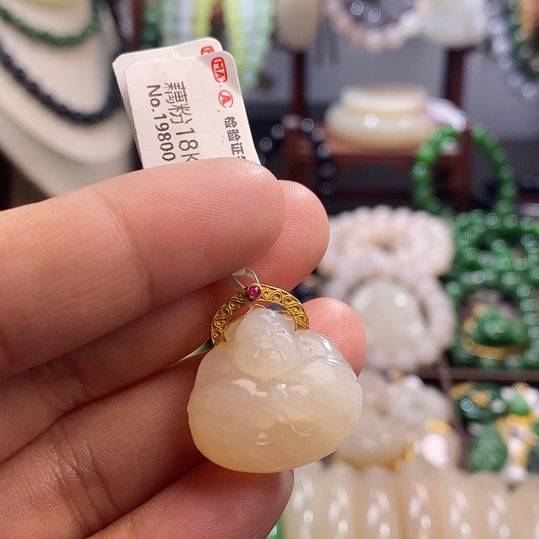 和田玉收藏级老矿料浓藕粉羊脂级金镶抱抱佛吊坠未镶嵌