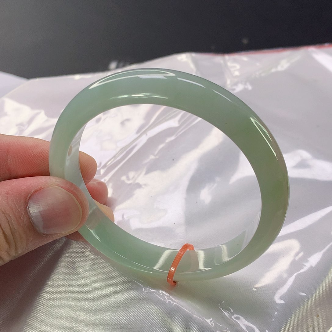 翡翠手镯未镶嵌059缅甸天然翡翠A货