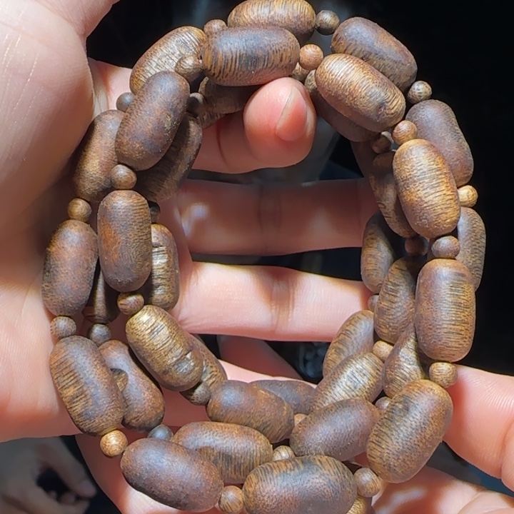 手串沉香金沙叶链子34克+