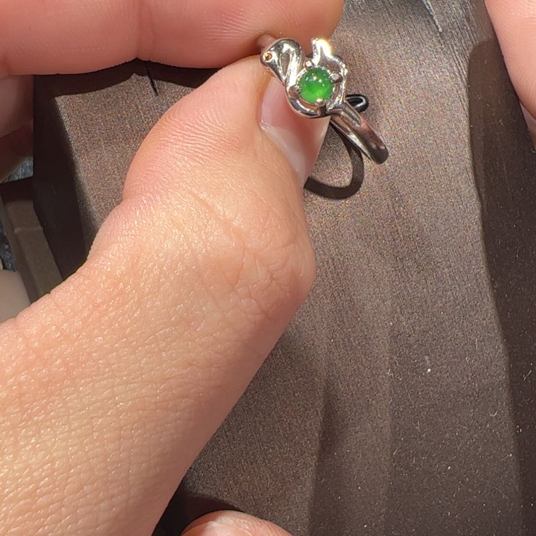 翡翠颈饰银S925镶嵌天然翡翠A货戒指