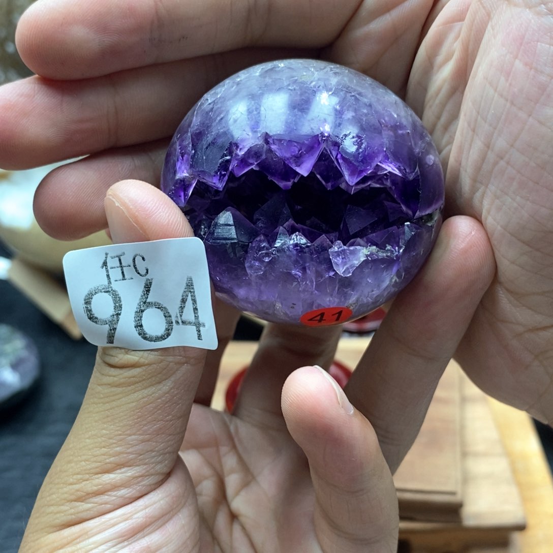 未镶嵌水晶大型摆件（非配饰）