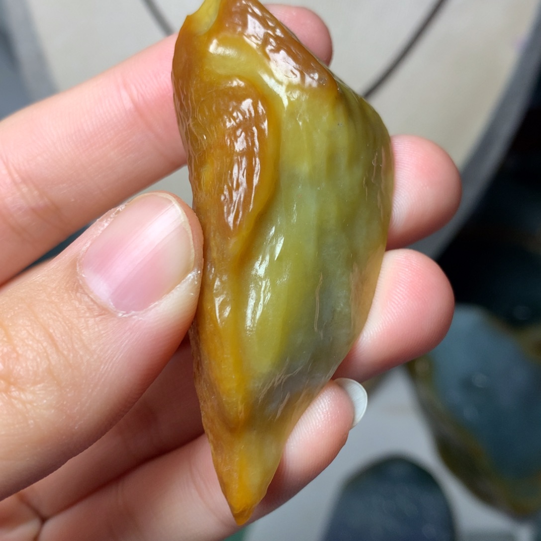 翡翠颈饰未镶嵌吊坠