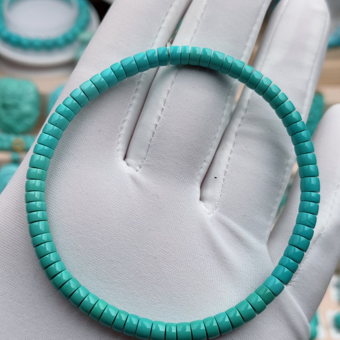 绿松石珠宝奇石未镶嵌重：6.2克