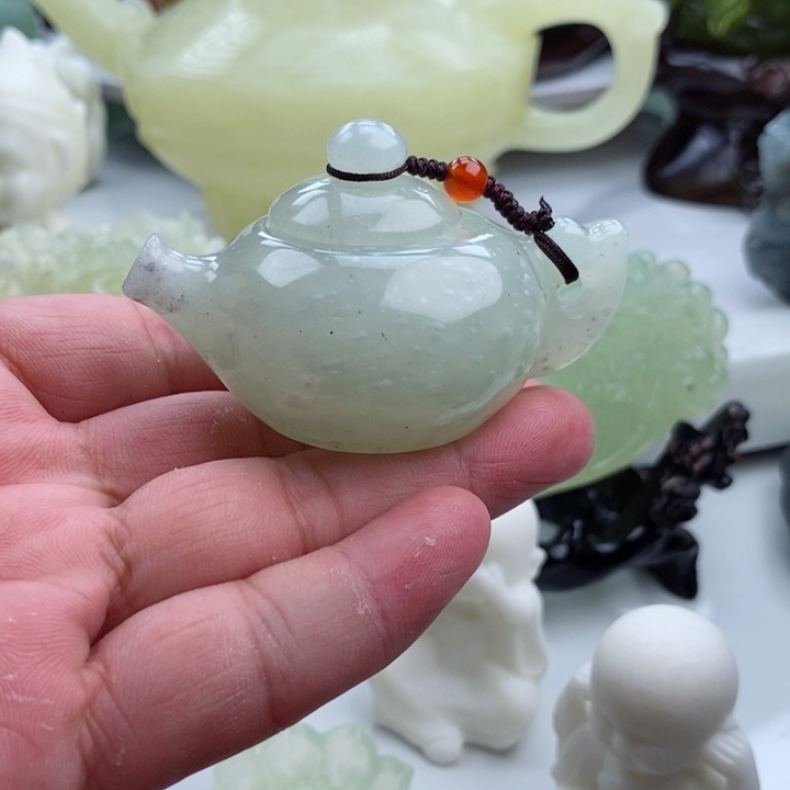 岫玉四大名玉手把件未镶嵌