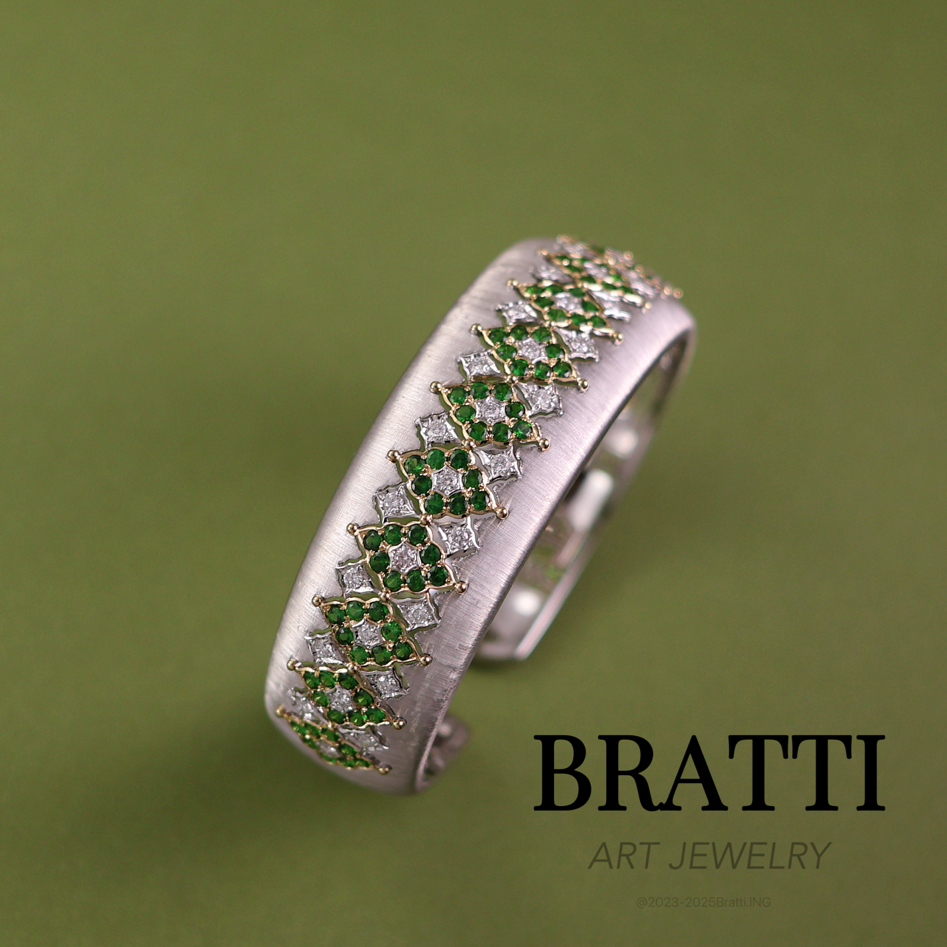 Bratti珠宝18K金钻石沙弗莱手镯-KZ251201