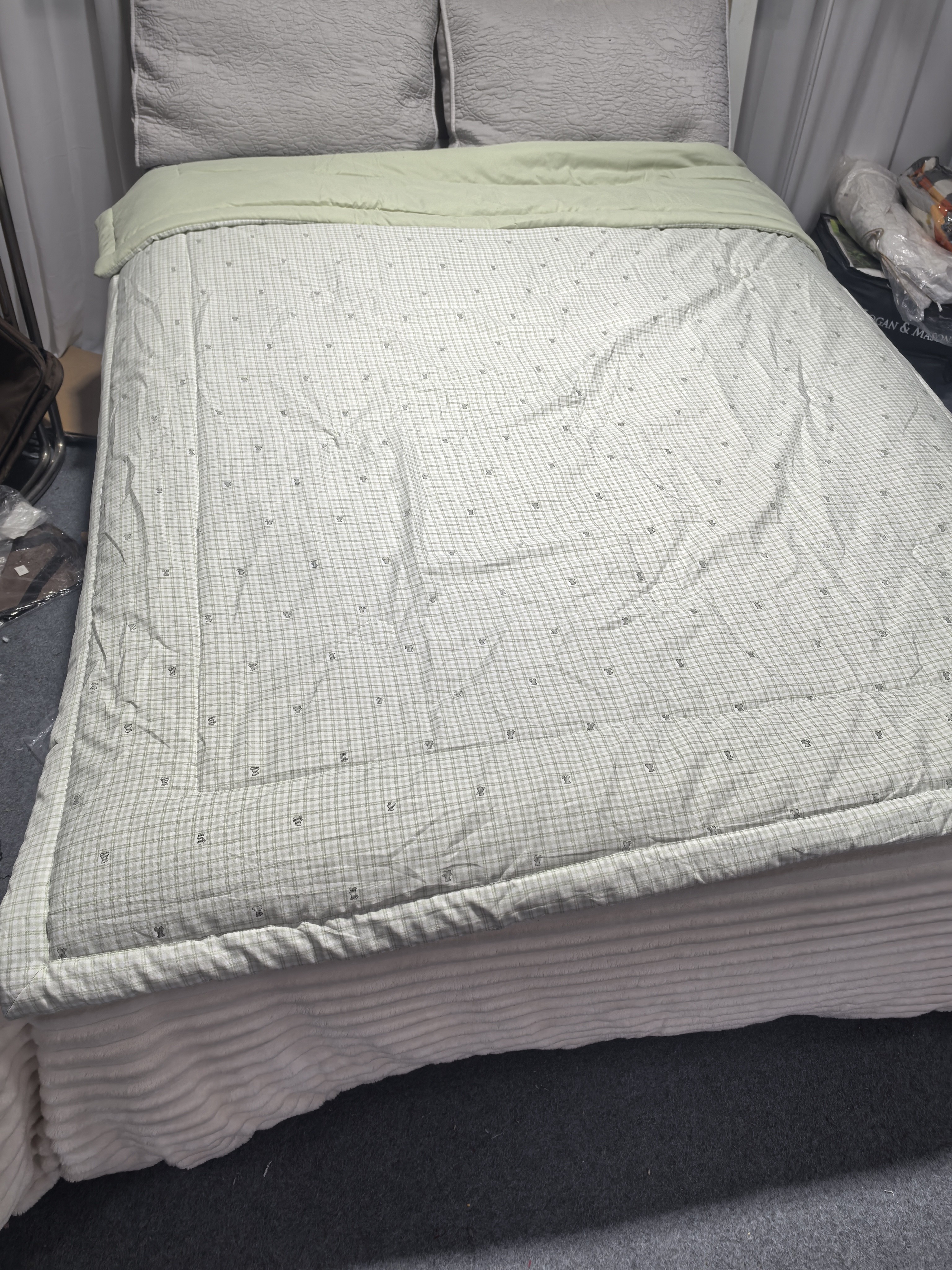 小华约180*220绿底格子款空调被