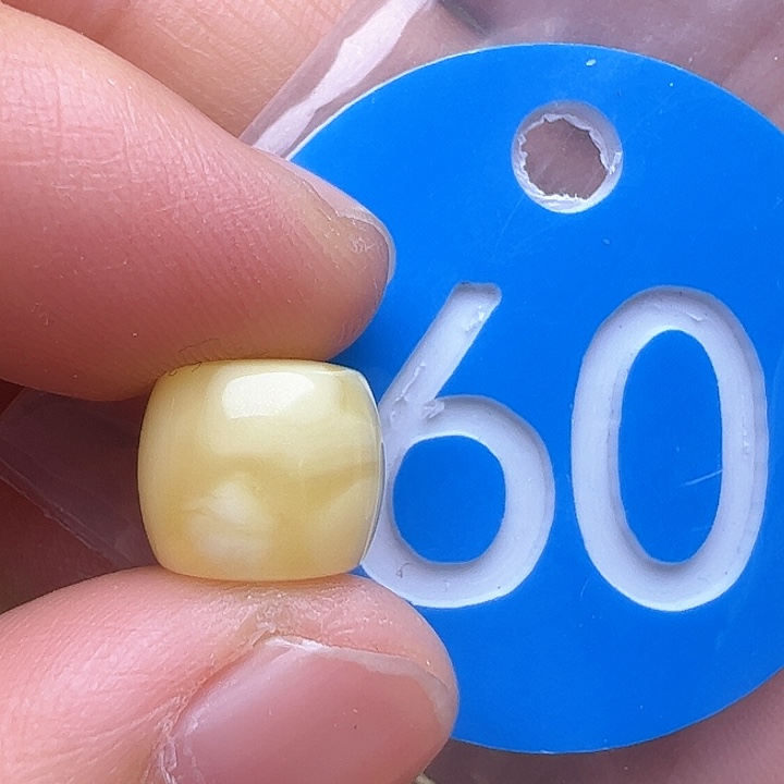 未镶嵌蜜蜡裸石10m m