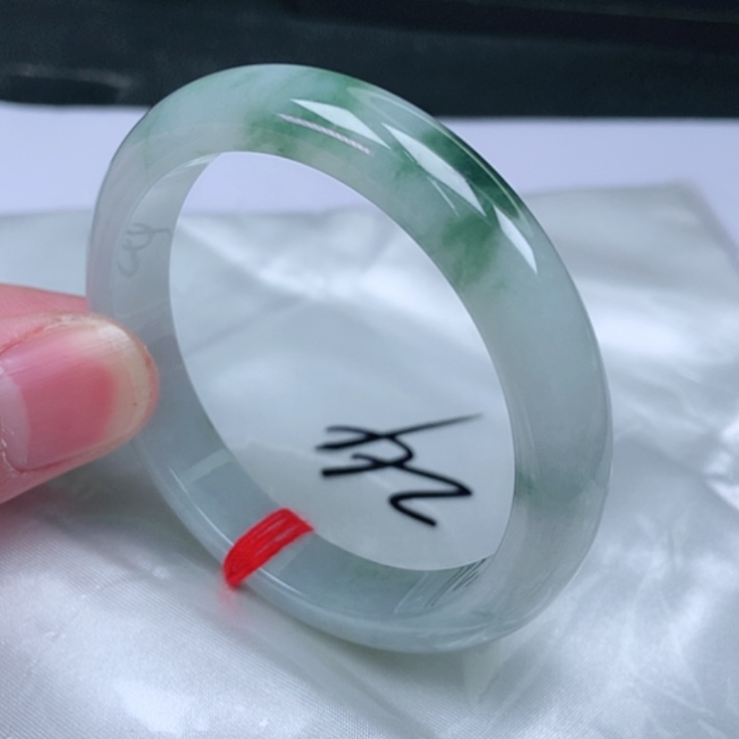 【闪购商品】翡翠手镯未镶嵌，