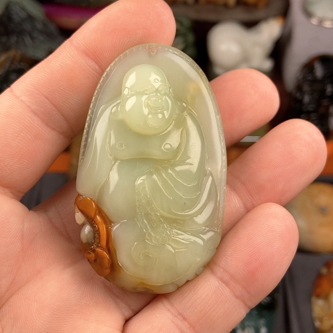 蛇纹石玉挂件未镶嵌