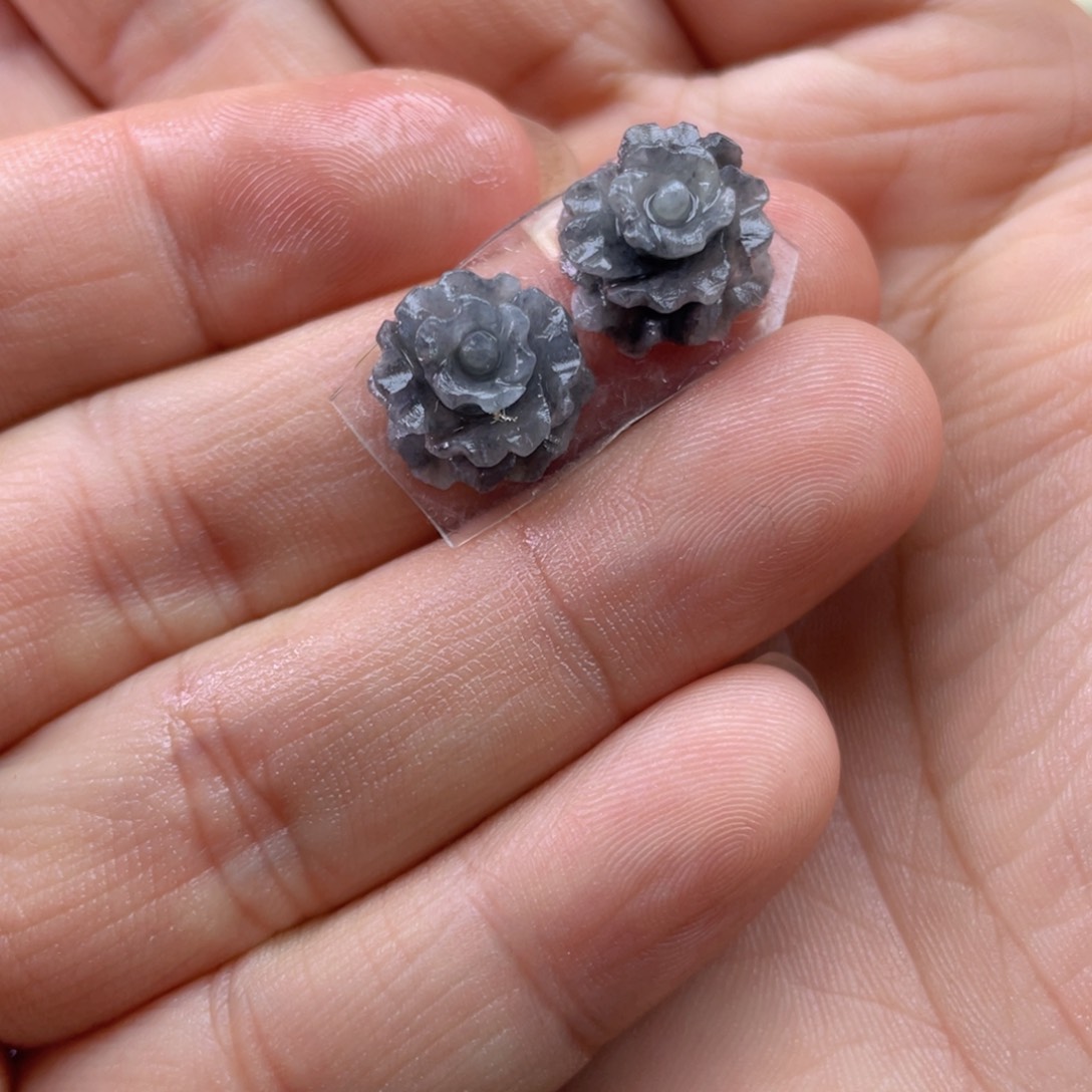 定制翡翠未镶嵌花花