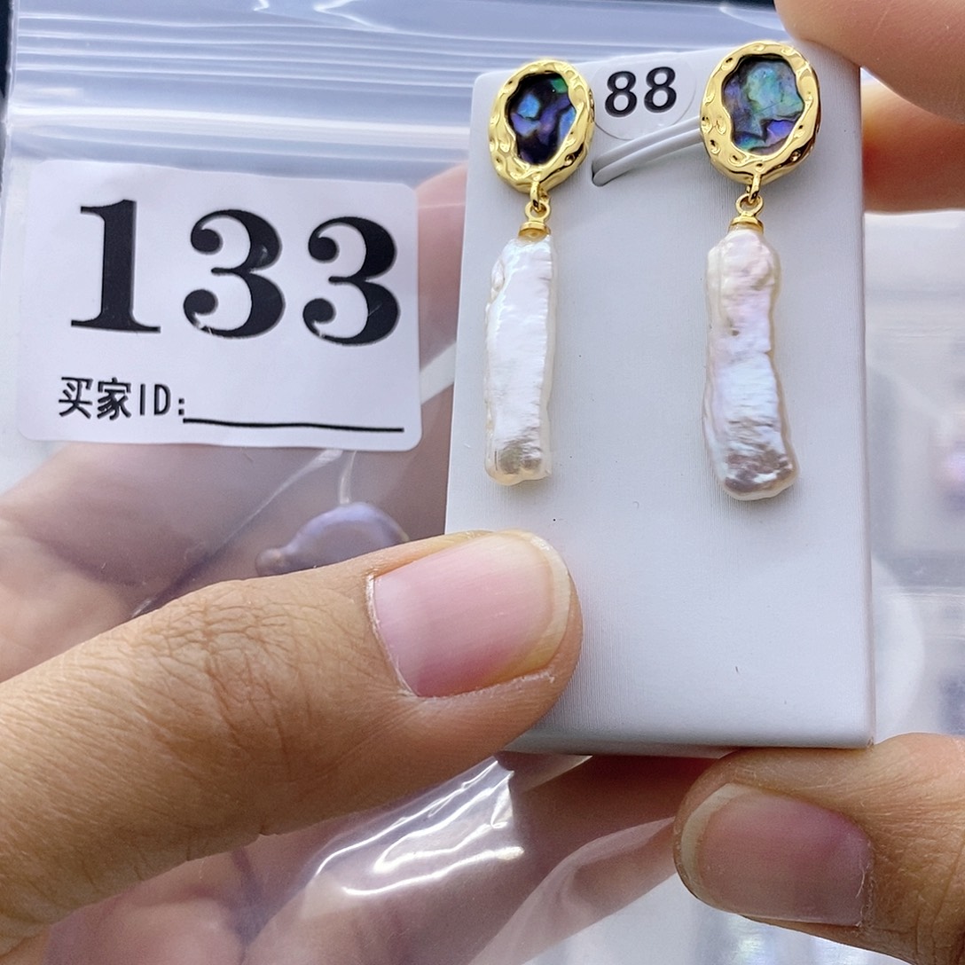 淡水珍珠颈饰钛钢