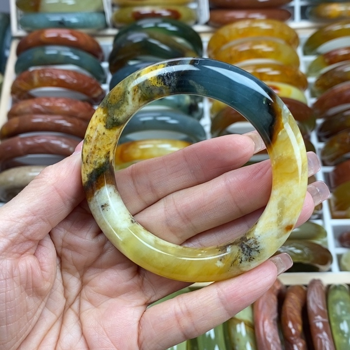 蛇纹石玉手镯未镶嵌55