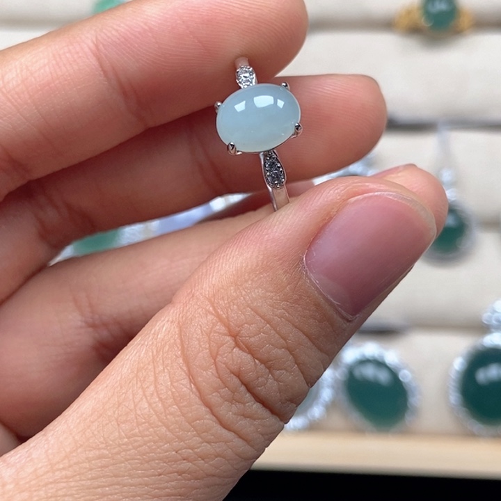 翡翠未镶嵌戒指戒指