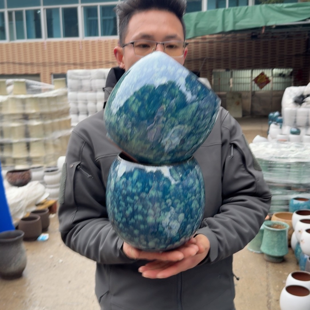 紫砂花盆口16高20（蛋壳外贸雪花两个