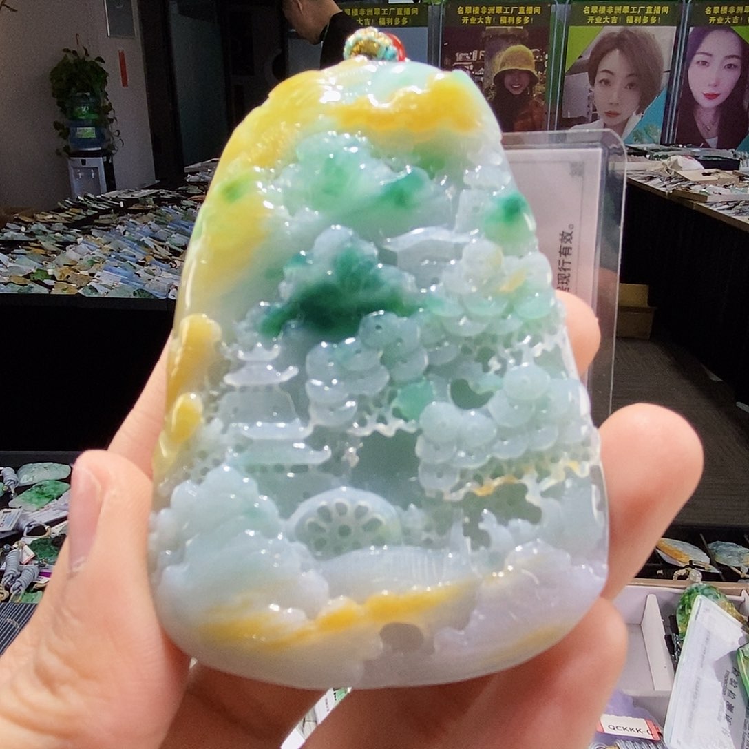 颈饰未镶嵌翡翠翡翠