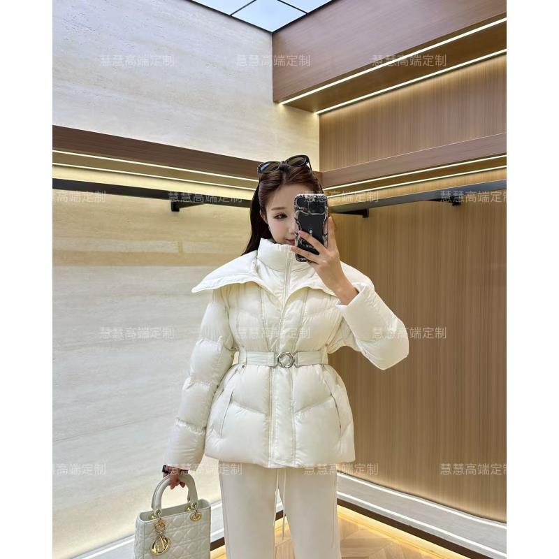 【慧慧】2025 设计师新款 收腰翻领羽绒服JYYRQY2222