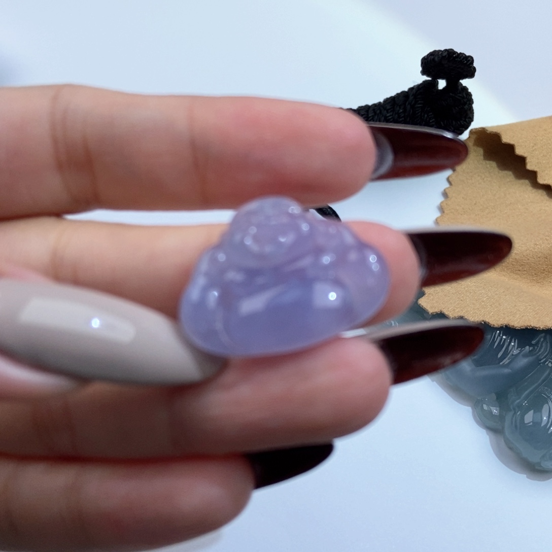 烟***晖翡翠未镶嵌颈饰佛