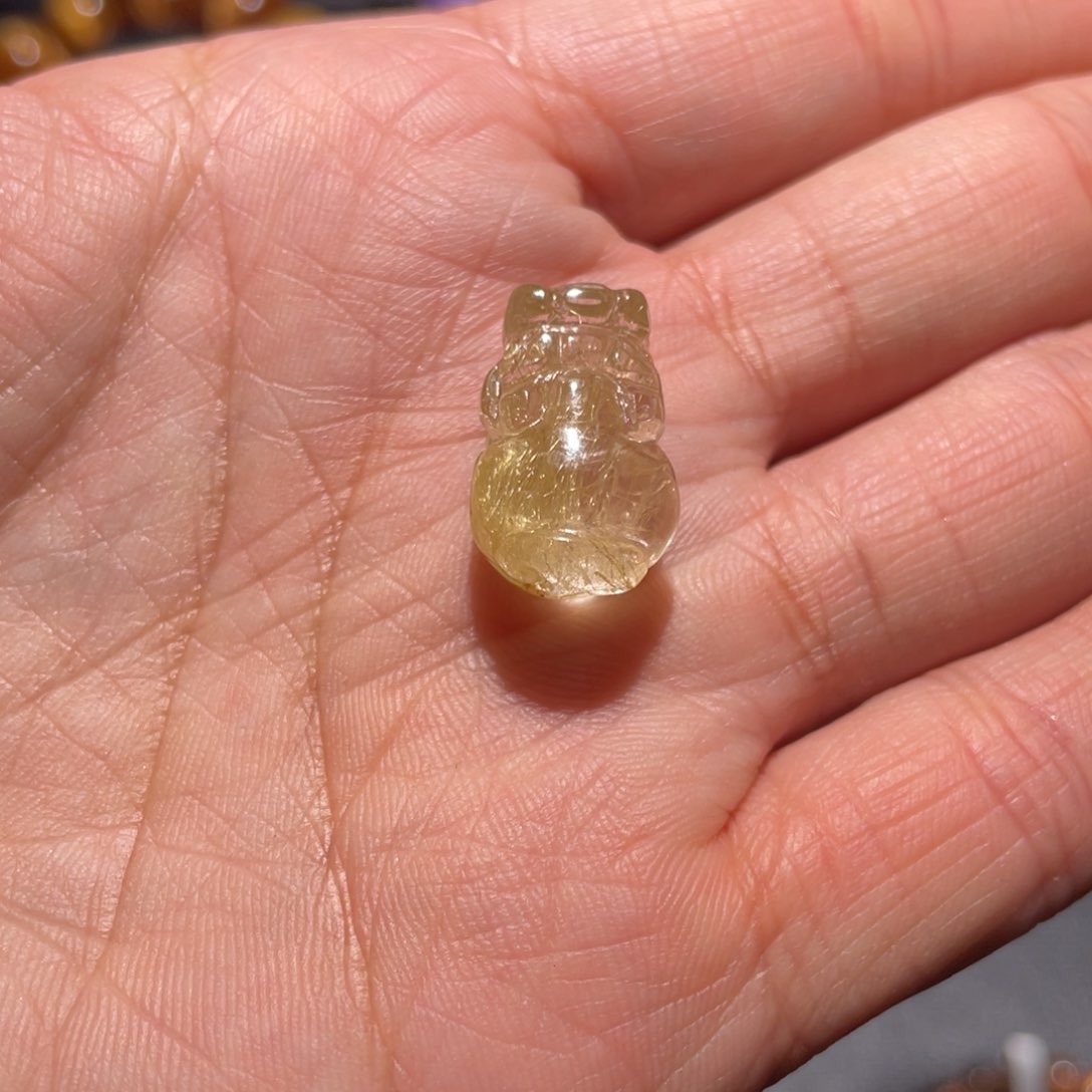 水晶吊坠未镶嵌金发晶貔貅