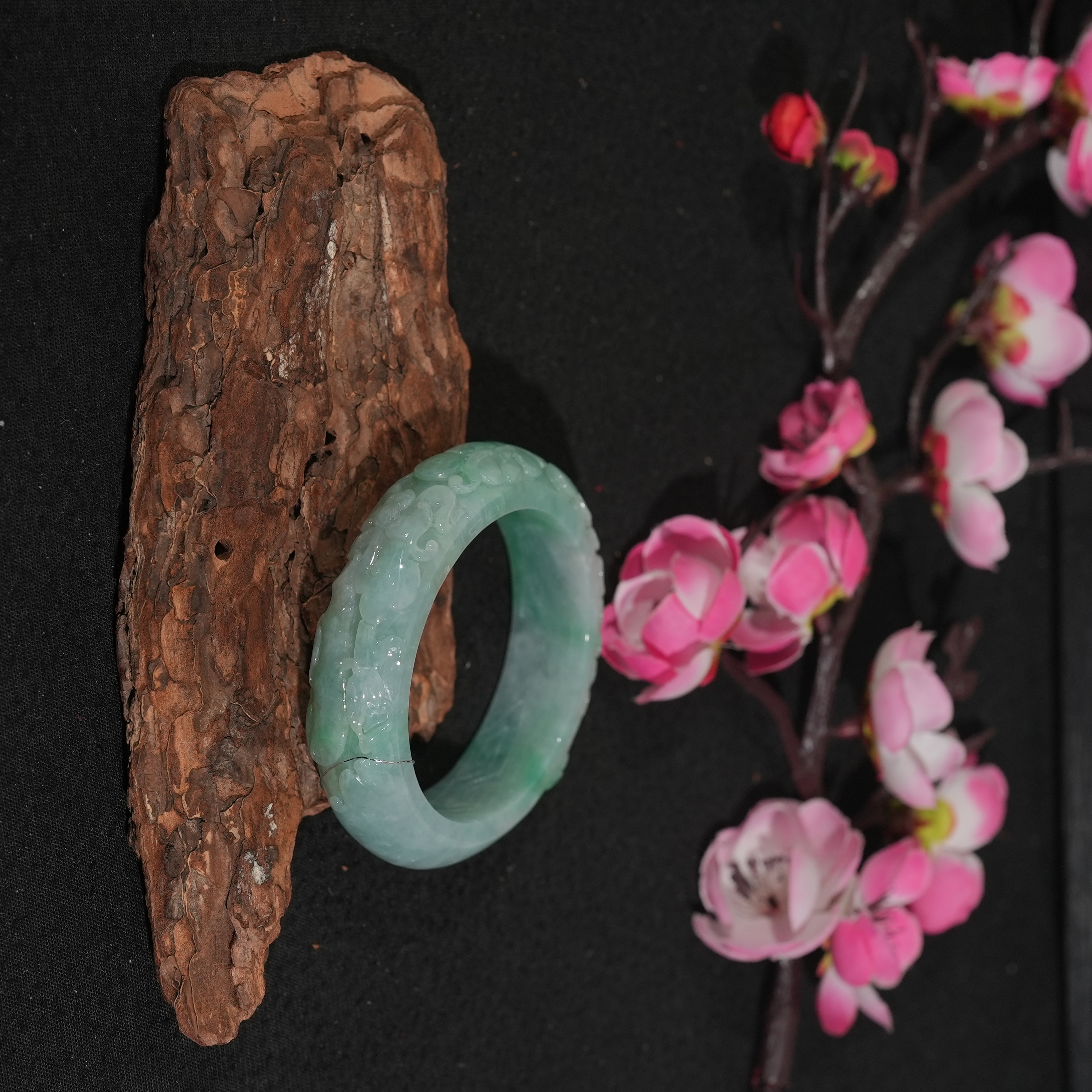 11.13香港王老板-翡翠手镯7c114