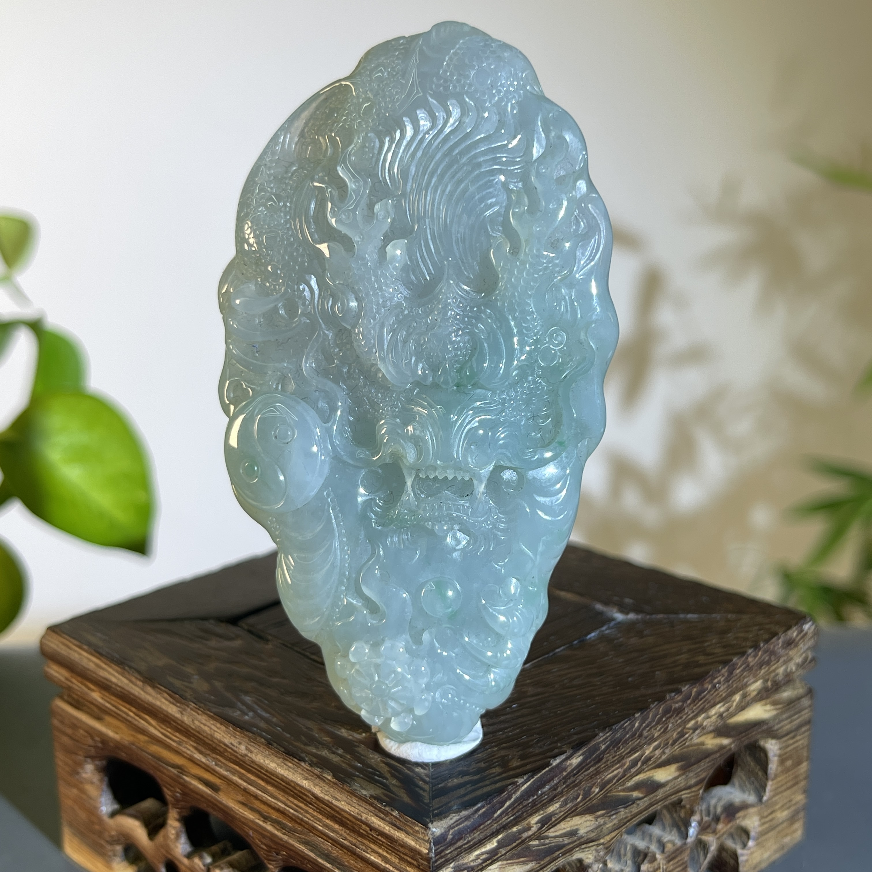 JCW05-119  天然缅甸翡翠A货 龙牌