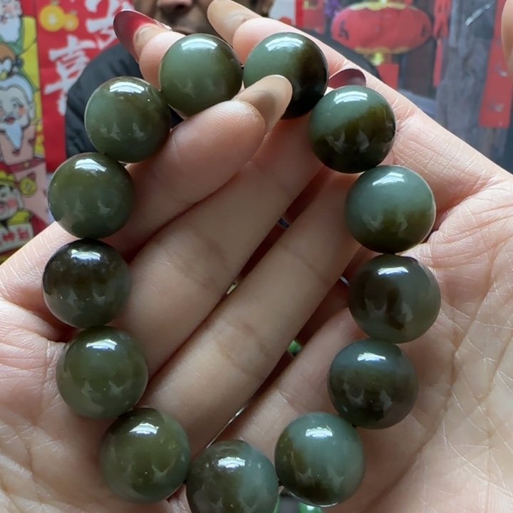 和田玉手串未镶嵌例*