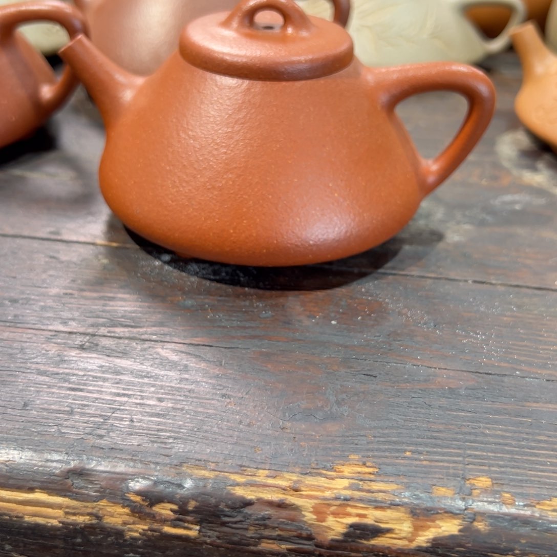 亚*子冶石瓢紫砂壶红降