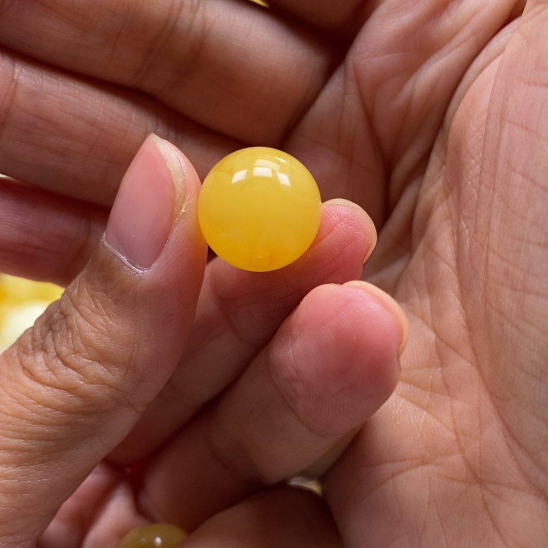 琥珀未镶嵌裸石14