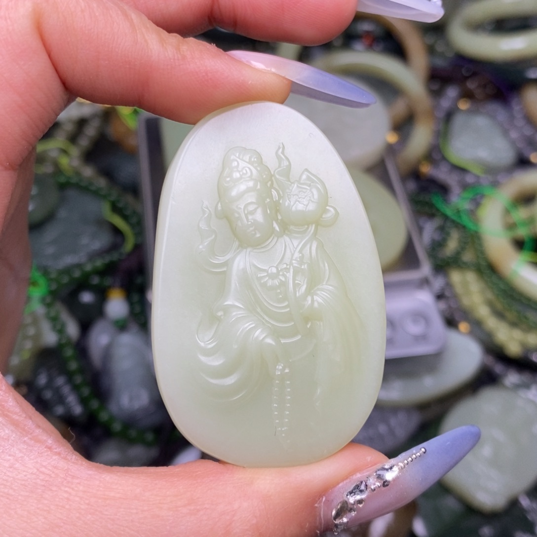 和田玉颈饰未镶嵌D****a