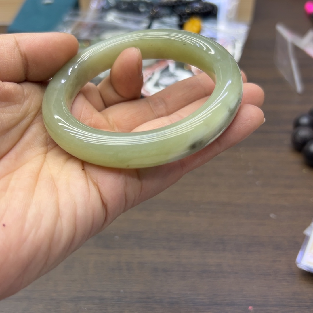 和田玉未镶嵌手镯58圈围601