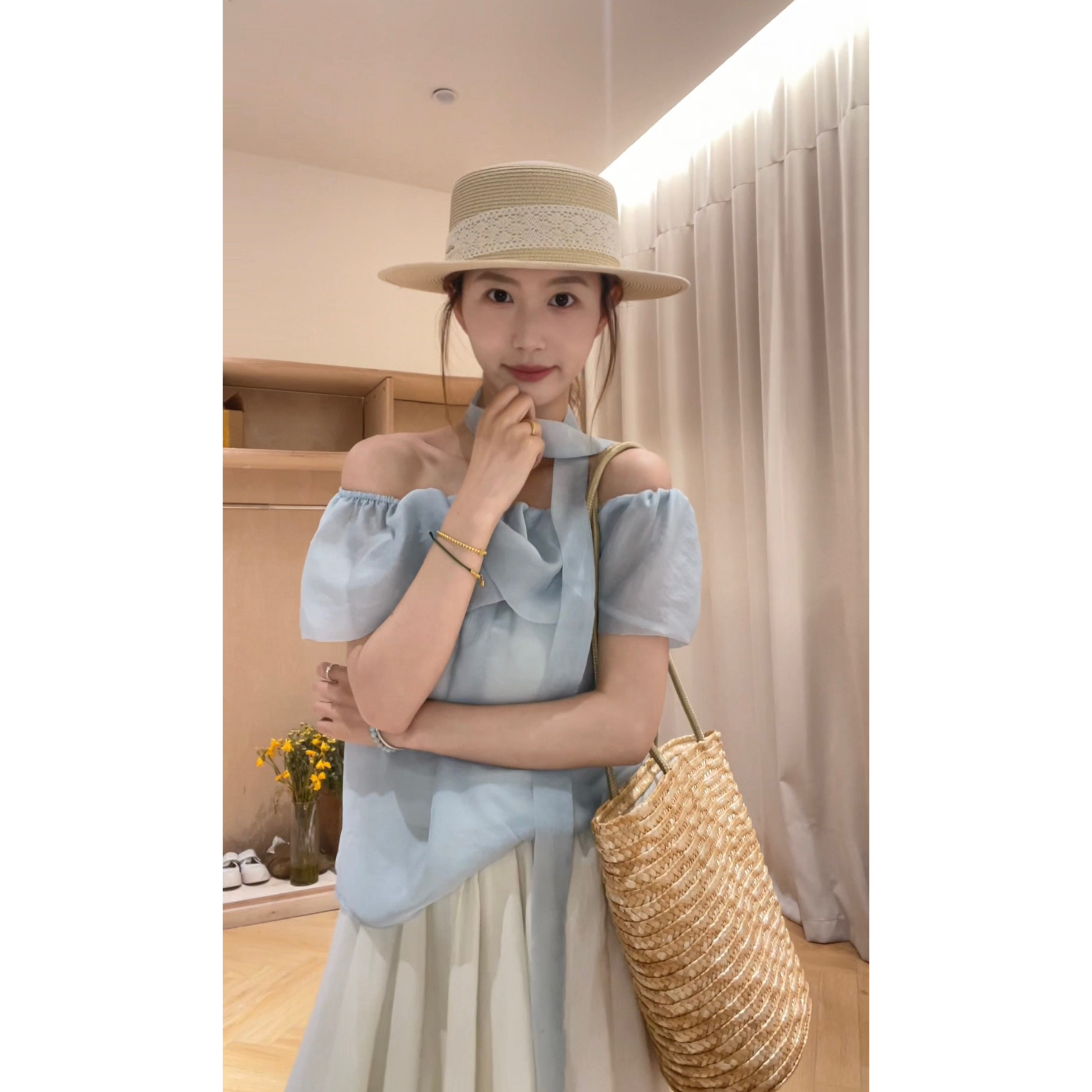 [YS] 温柔花边领一字肩小衫（送丝带）X373