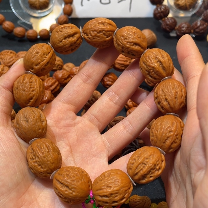 吊坠龙脊菩提红枣