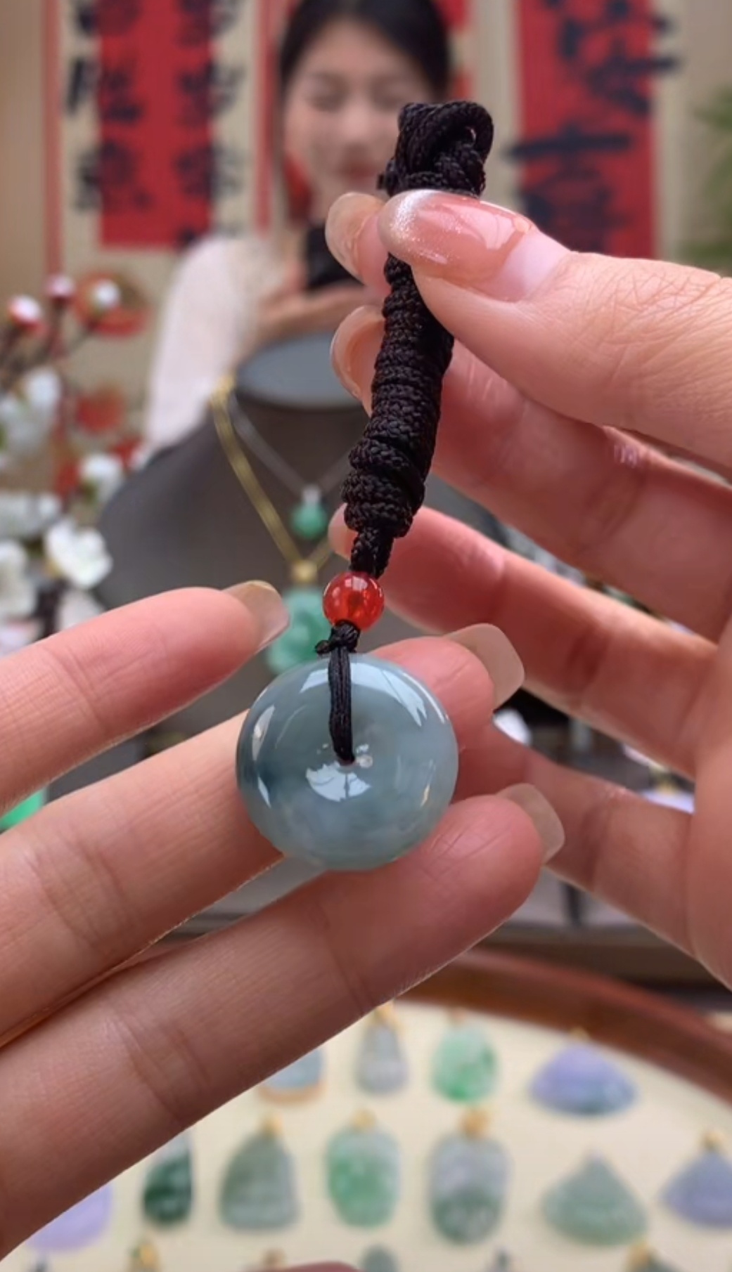 天然a货翡翠吊坠