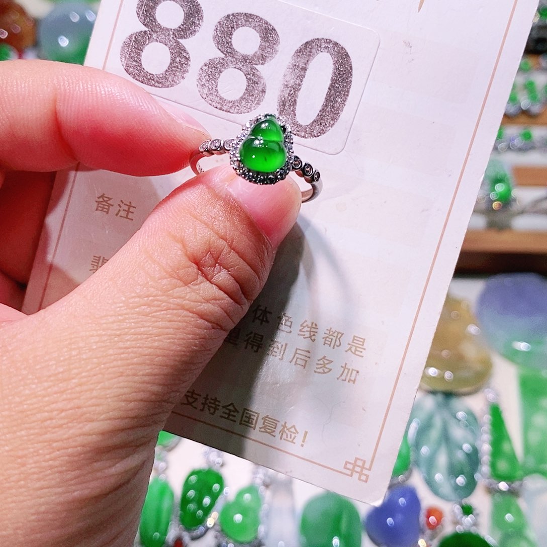 【闪购商品】翡翠挂件未镶嵌裸石