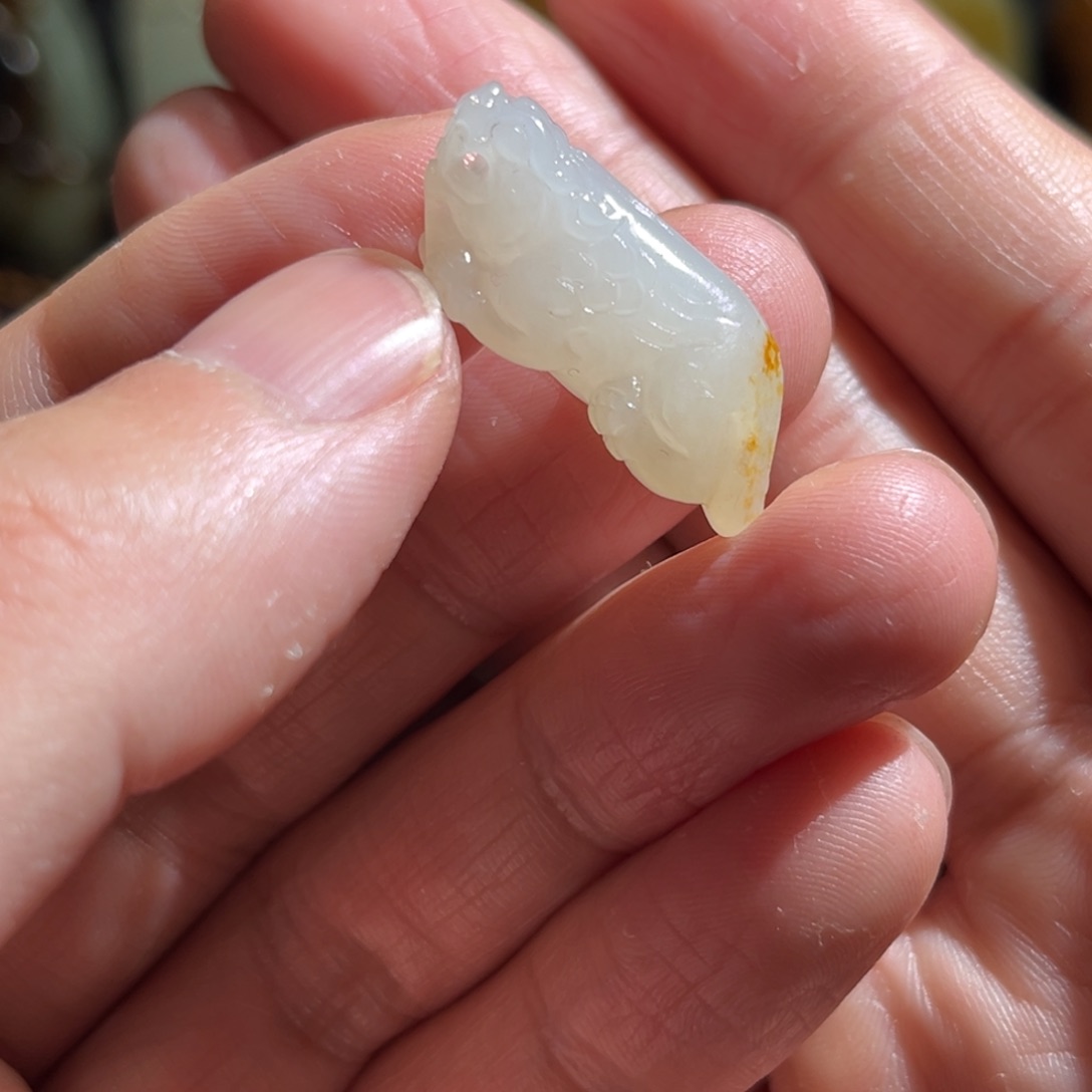 和田玉颈饰未镶嵌小貔貅