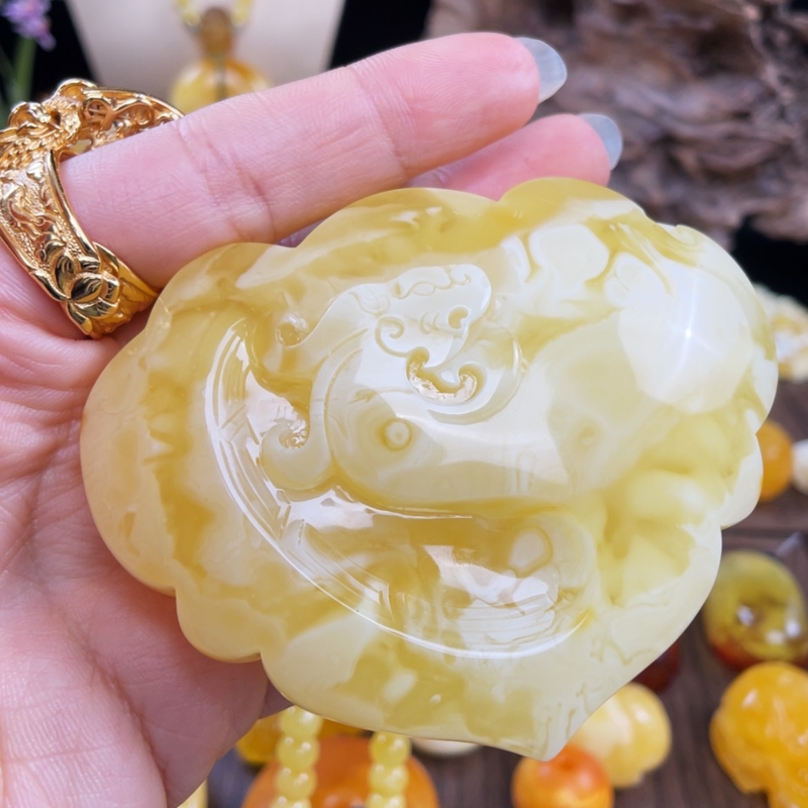 【闪购商品】琥珀珠宝奇石未镶嵌伍**油