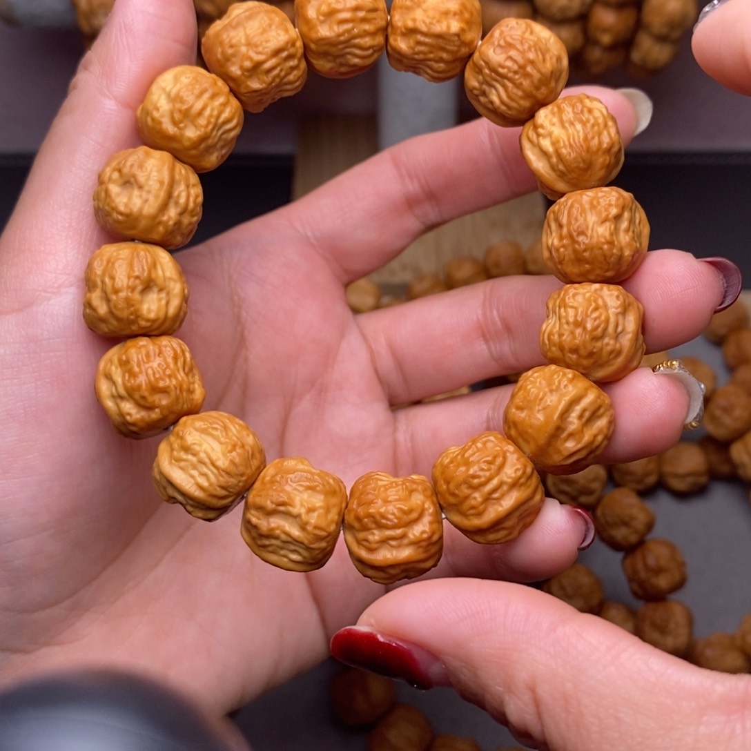 猴头核桃手串金蟾蛤蟆头