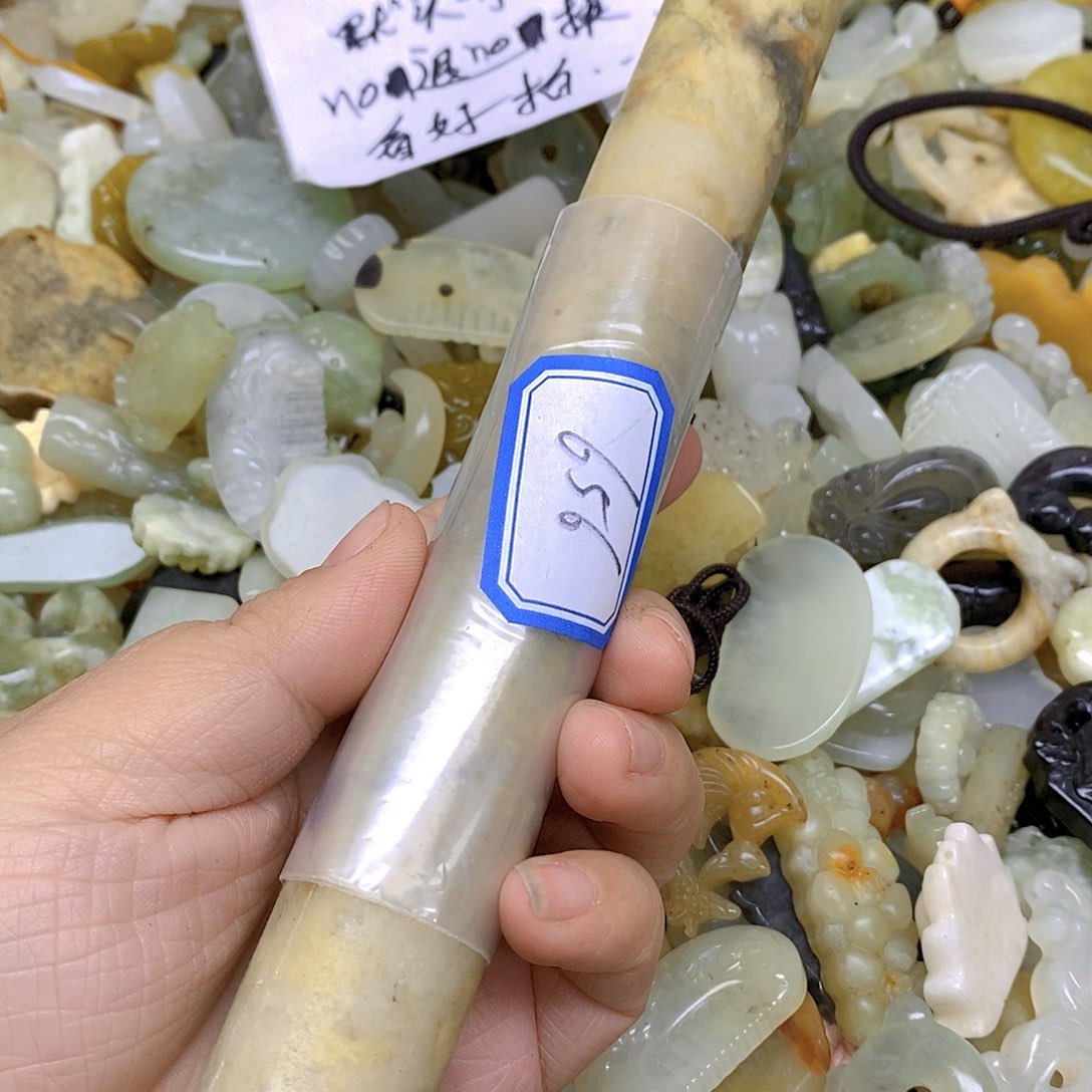 蛇纹石玉颈饰未镶嵌656
