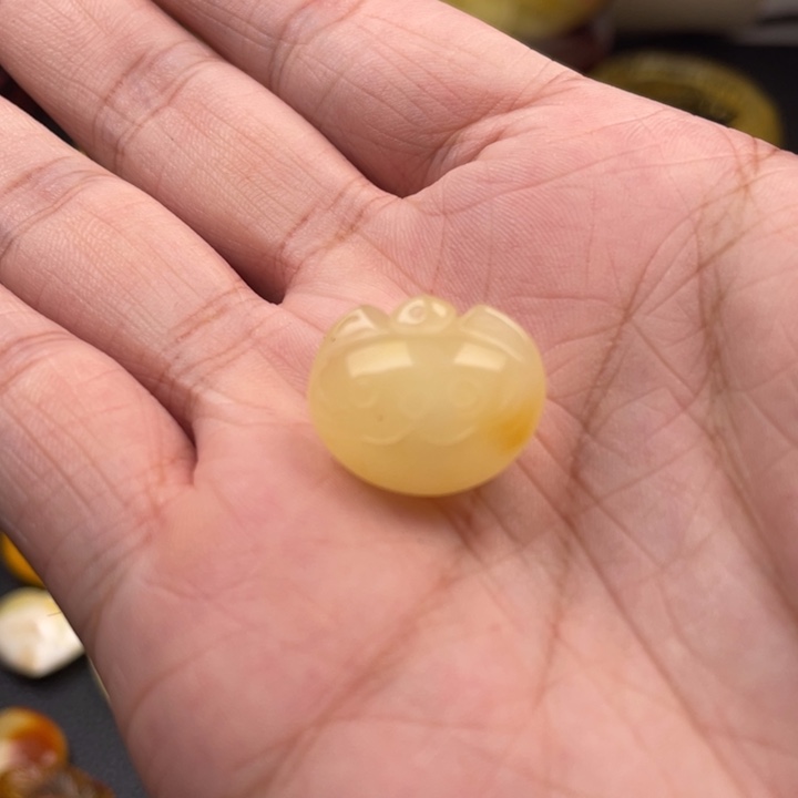 未镶嵌琥珀裸石蜜蜡