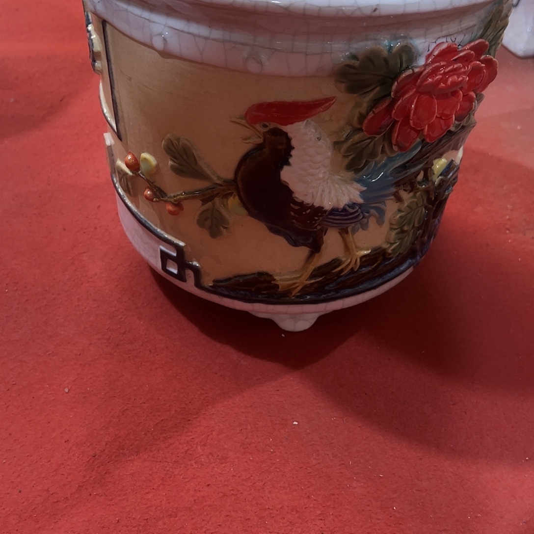 伊***行琉璃手工艺品石湾盆