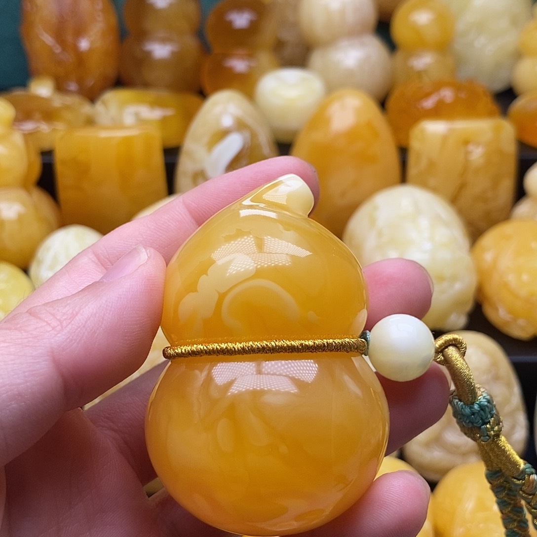 琥珀颈饰未镶嵌琥珀蜜蜡吊坠