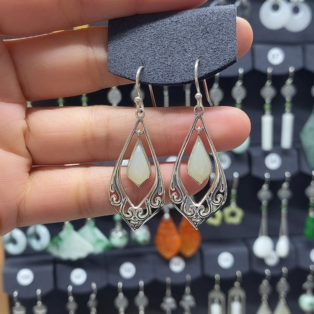 善***念和田玉银S925镶嵌耳饰