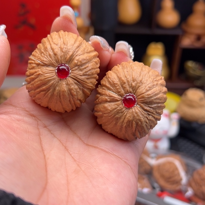 小***&吊坠文玩核桃猴头镶嵌