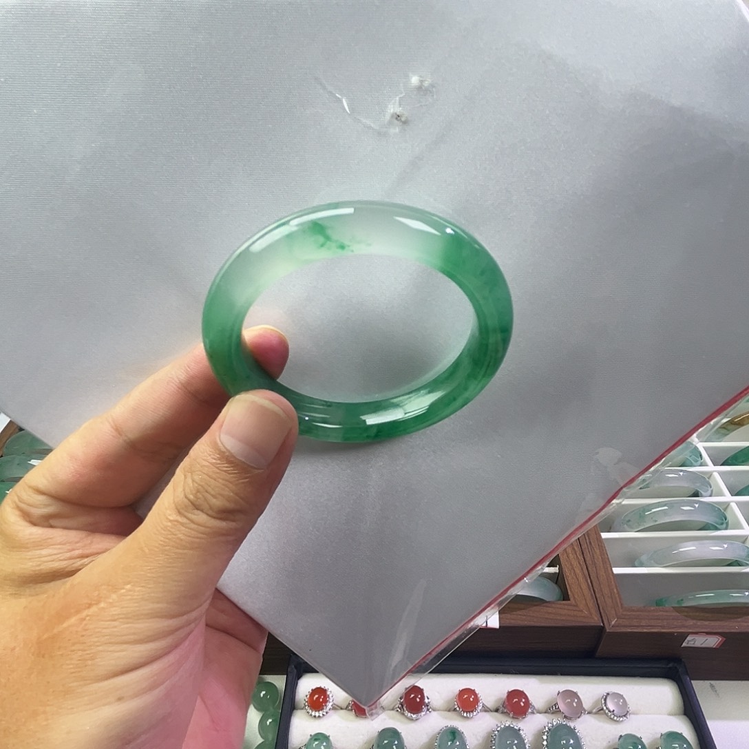 石英质玉未镶嵌手镯51