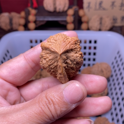 老***斋文玩核桃把件核桃