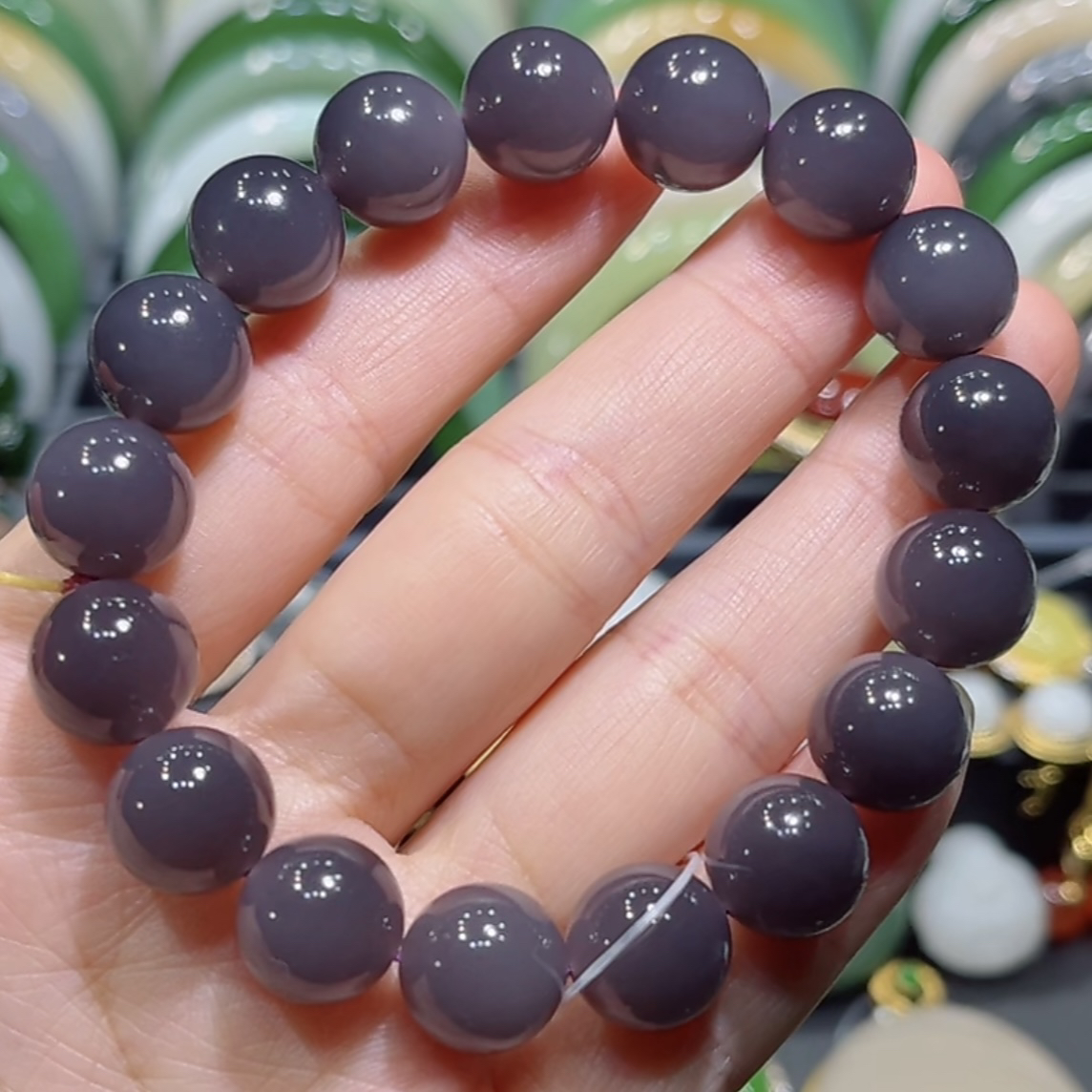 和田玉青海老料高冰起荧光烟紫手串12mm