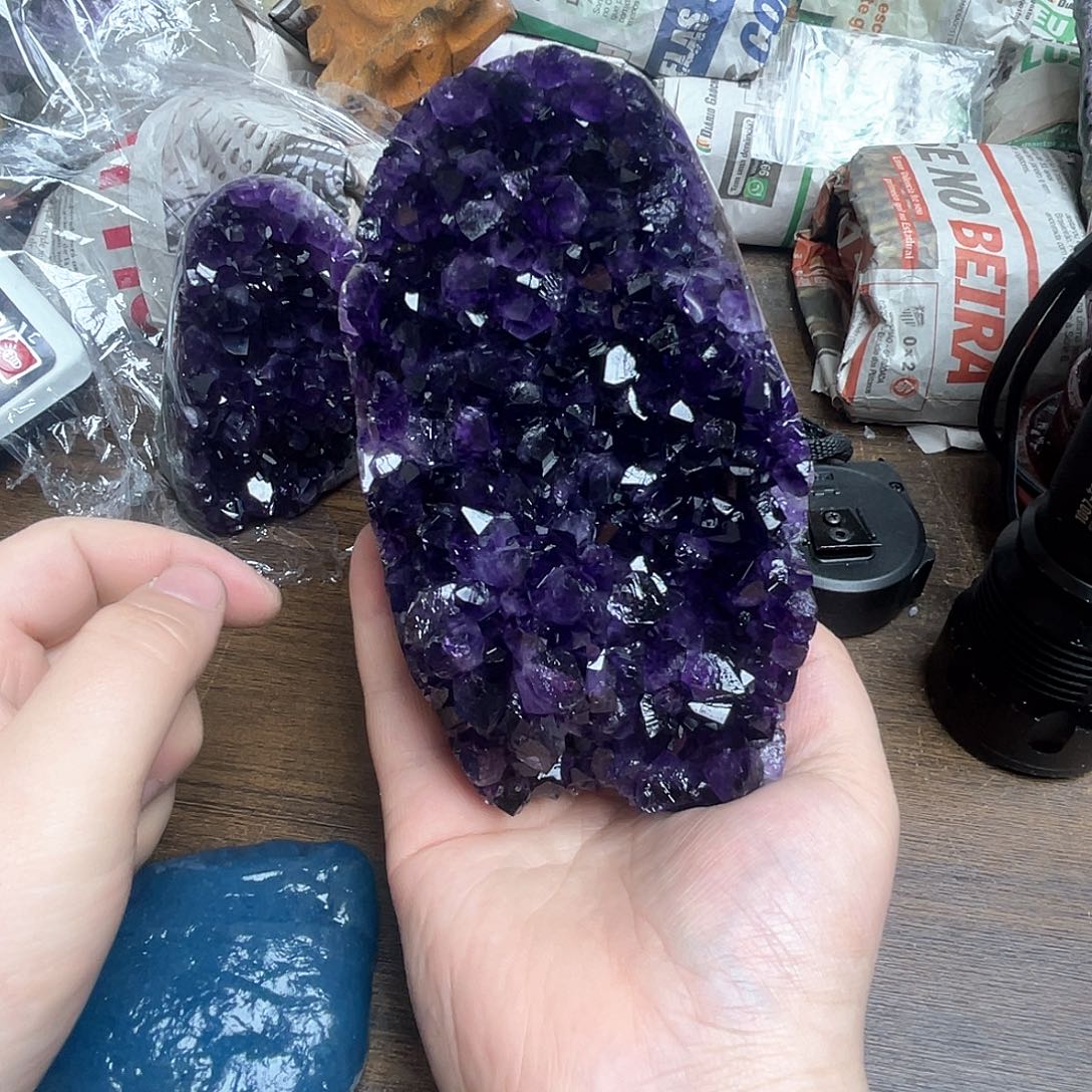 紫晶大型摆件（非配饰）未镶嵌A**a