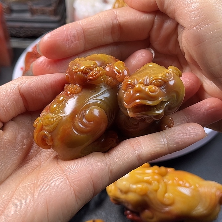 宝***敦寿山石手把件把玩件